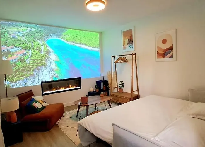 Holiday home Le Patio - Cinelodge Avec Jardin Poitiers